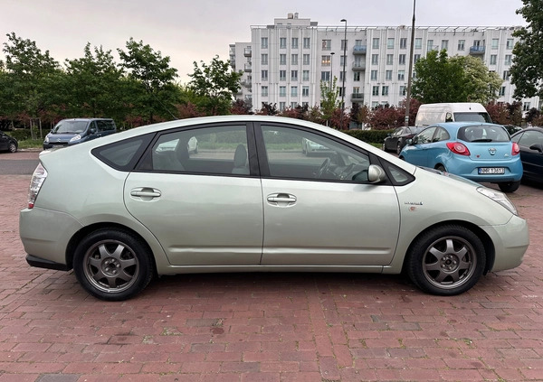 Toyota Prius cena 25000 przebieg: 240000, rok produkcji 2007 z Warszawa małe 631